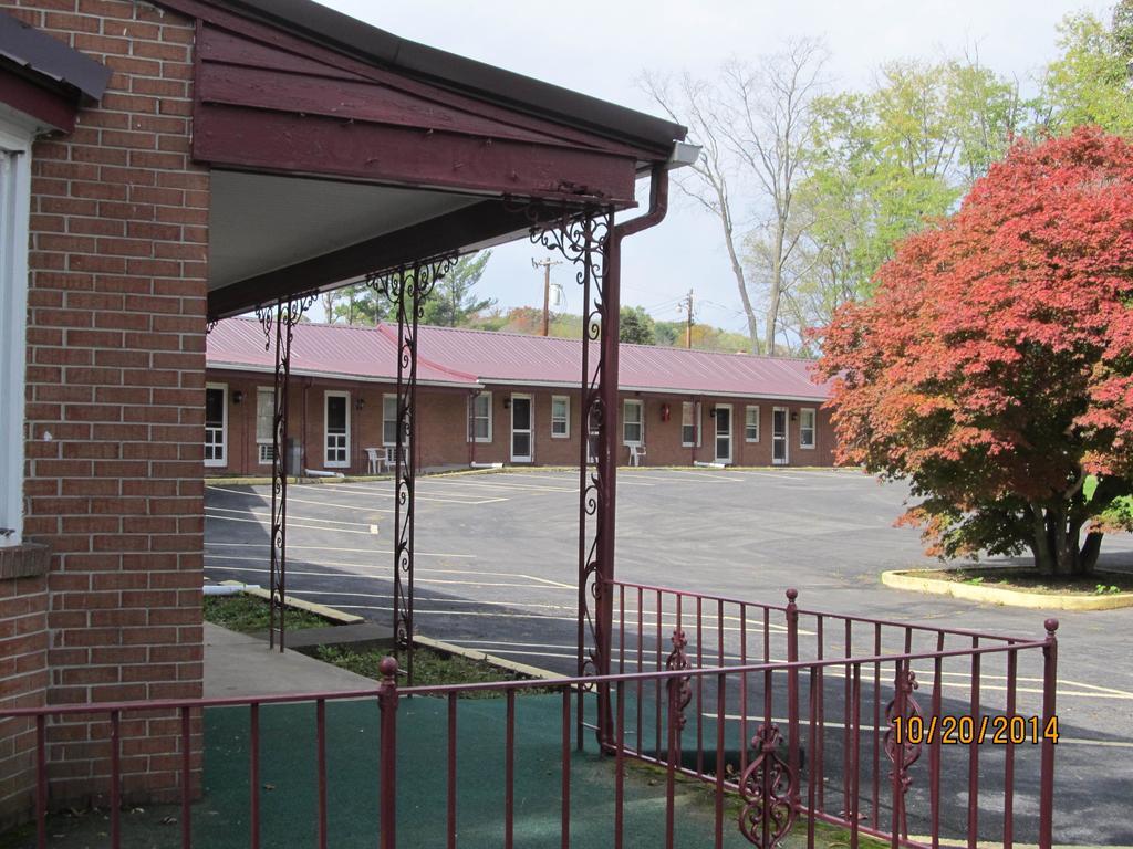 Hancock Motel Exterior foto